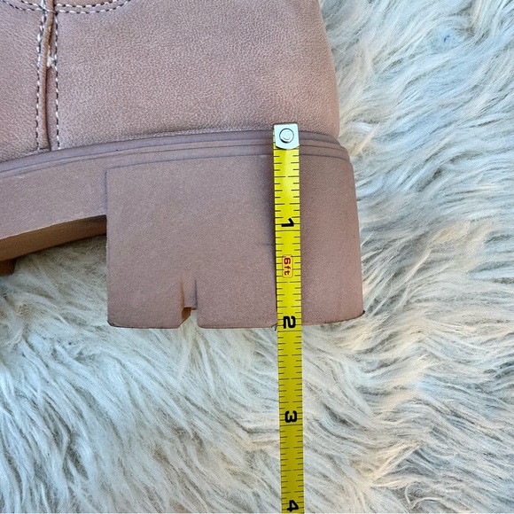 Qupid 💕 Dusty Pink Blush Lug Sole Ankle Faux Suede Fall Booties Womens Size 6 - Picture 10 of 15